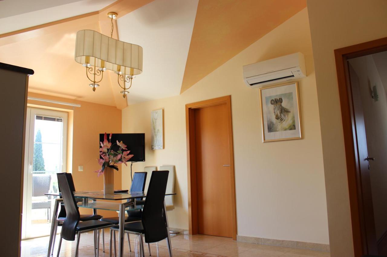 Apartments Natasa Murage Luaran gambar